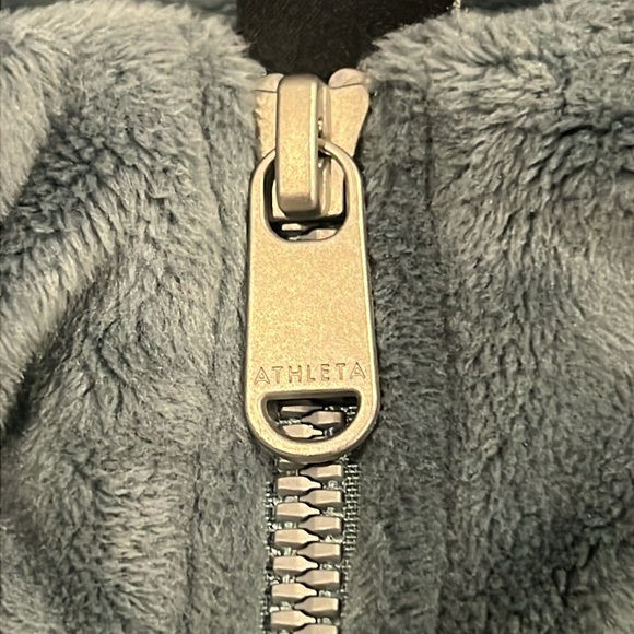 512. NWT Athleta Recover Stretch Fleece Full Zip - Picture 5 of 8